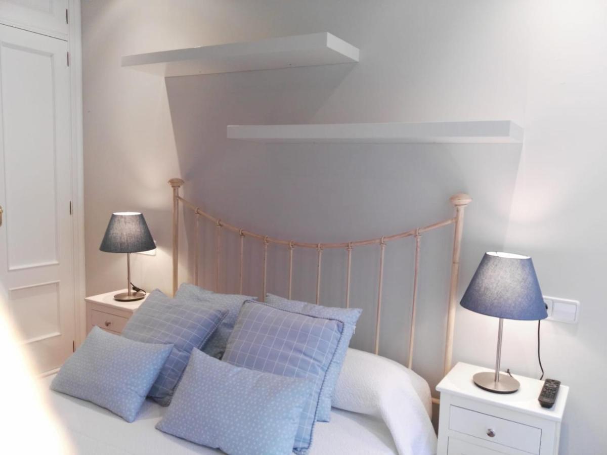 Apartamento Plaza De Espana Ribadeo Luaran gambar