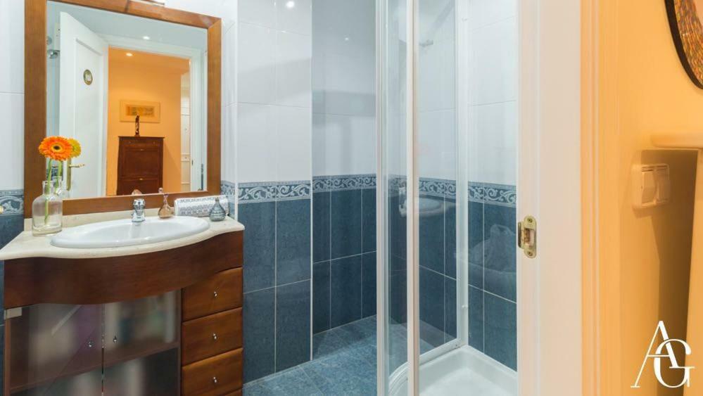 Apartamento Plaza De Espana Ribadeo Luaran gambar