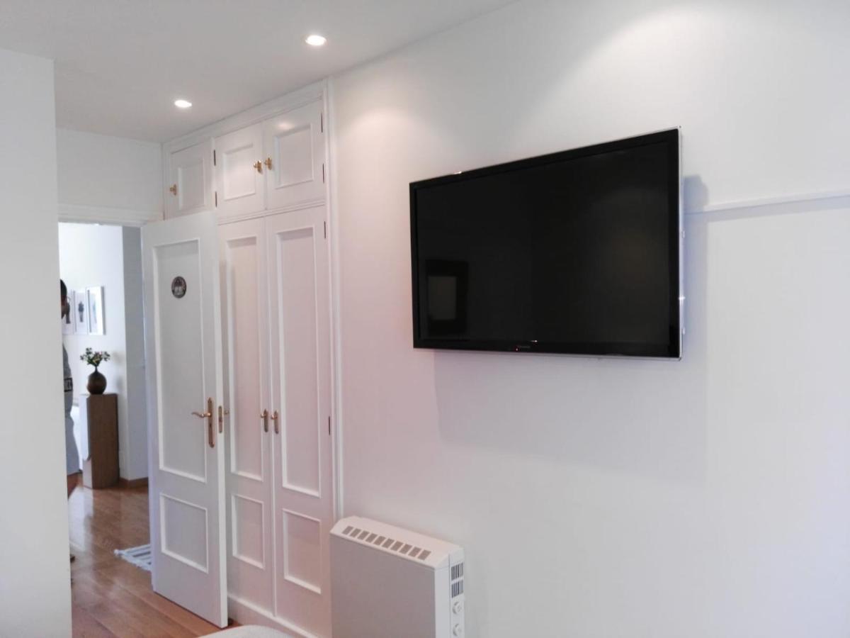 Apartamento Plaza De Espana Ribadeo Luaran gambar